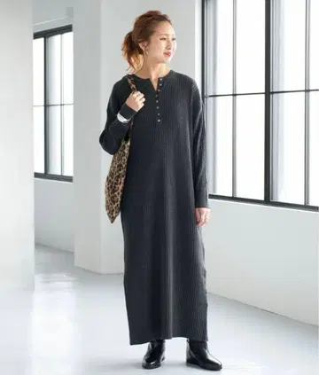 Spicy & Span 헨리넥 리브 니트 원피스