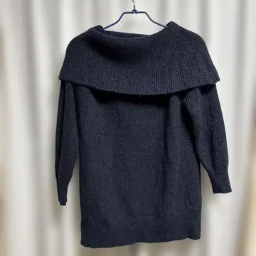 23K 다크 네이비 오프숄더 스웨터 48