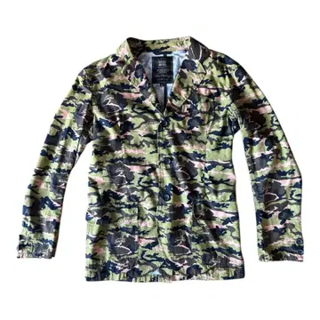 새상품급 BEAMS HEART 카모 패턴 자켓 S 사이즈 캐주얼