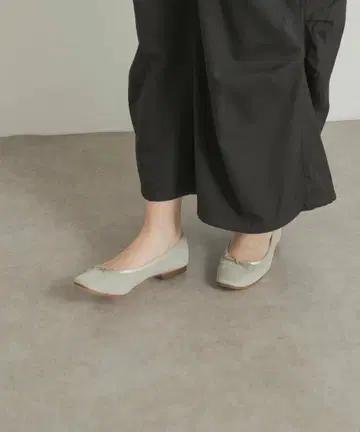 새상품 37사이즈 어반 리서치 도어스 부드러운 스웨이드 발레 슈즈