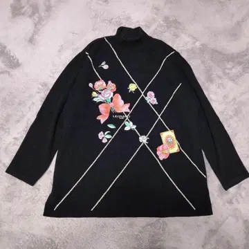 LEONARDO SPORT 꽃무늬 자수 하이넥 니트