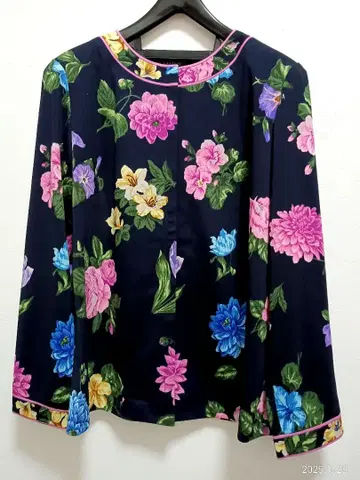 시착 정도 레오나르 칸칸 블라우스 자켓 가디건 LL 사이즈