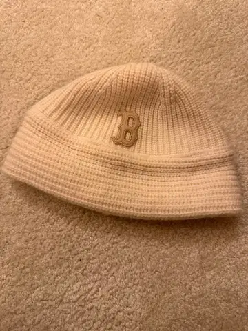 MLB 니트 모자 크림색