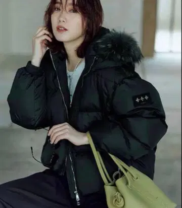 POMA 타트라스 다운 자켓 블랙 1