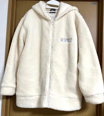 BE:FIRST 후드 부착 보아 자켓