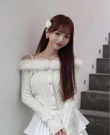 GRL 퍼 오프숄더 케이블 짜임 니트탑