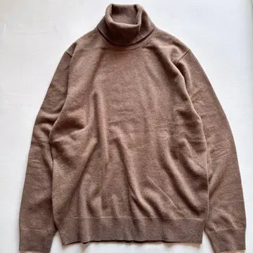 새상품급 유니클로 UNIQLO 캐시미어 100% 터틀넥 스웨터 브라운