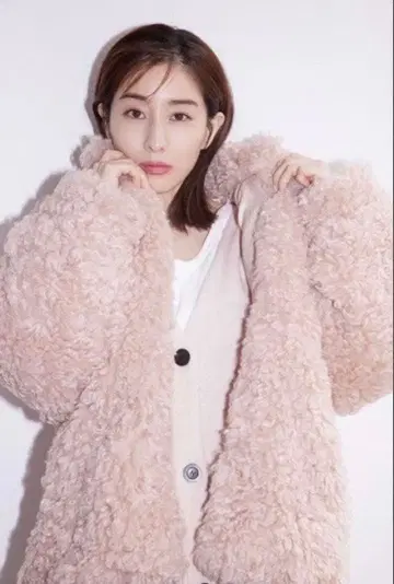 [최저가] 클라네 다나카 미나미 V넥 백롱 니트 가디건 미사용