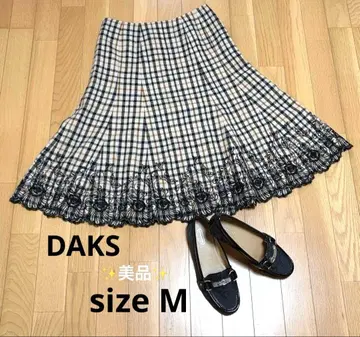 [ 새상품급 ] DAKS 플레어 스커트 사이즈 M