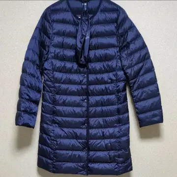 유니클로 울트라 라이트 다운 컴팩트 코트 L 사이즈 네이비 새상품급