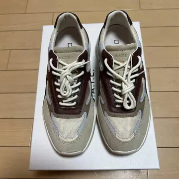 DATE 베이지/브라운 스니커즈 미사용