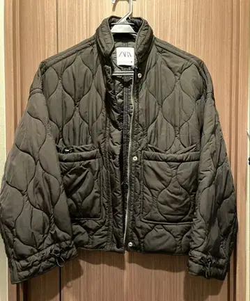 자라 퀼팅 자켓 블랙 s 사이즈