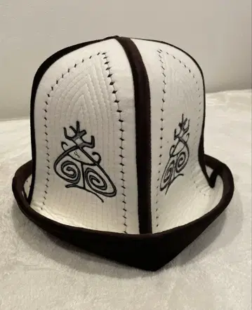 칼팩 (키르기스 모자)