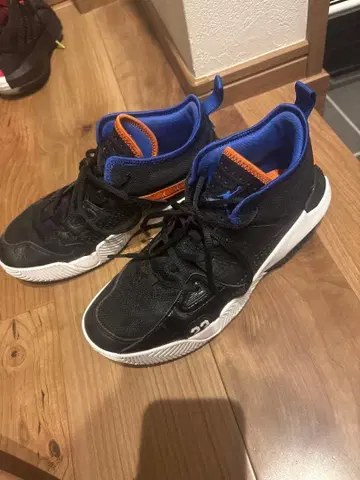 스니커즈 조던 스테이 로얄 2