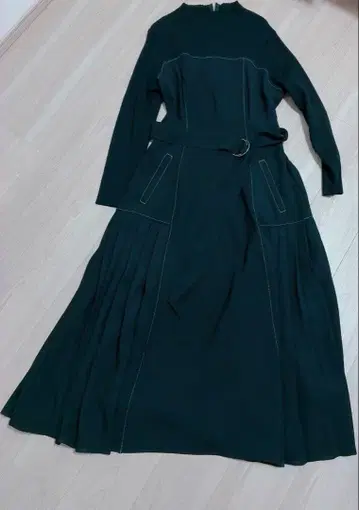 kicuri 니트 도킹 플리츠 원피스 M 사이즈