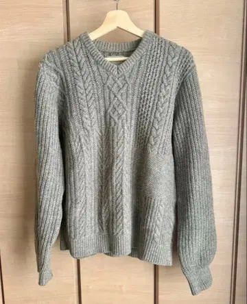 팩토텀 Factotum 아란 케이블 니트 V넥