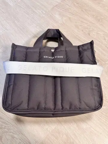 [ 완판템 ] 젤라또피케 퀼팅 산책백 M 차콜 그레이