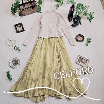 새상품급 CELFORD 리브 니트 도킹 원피스 라임 그린 38