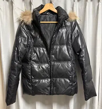 퍼 달린 다운 자켓 블랙 y2k 헤이세이 갸루 남자 시크 스타일 광택