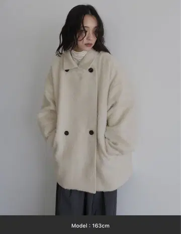 hellam 샤기 미들 코트 아이보리