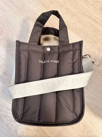 젤라피케 퀼팅 숄더백 그레이 S 산책용 가방 강아지