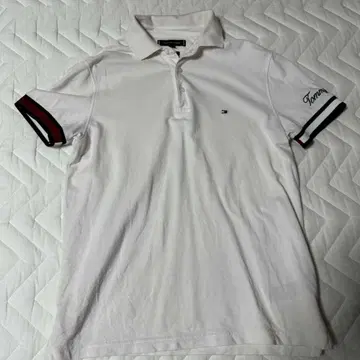 Tommy Hilfiger 피케 셔츠 화이트 자수 로고 새상품급