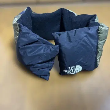 THE NORTH FACE 쿠션 네이비 카모플라쥬