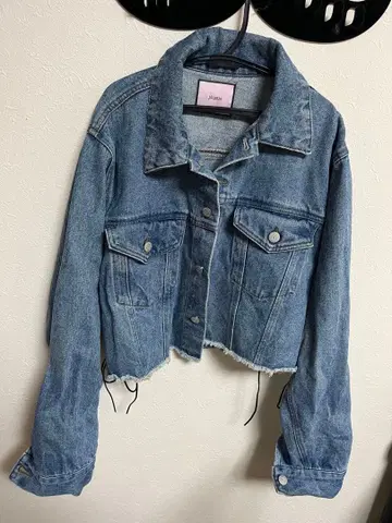 쥬에티 숏 기장 데님 자켓