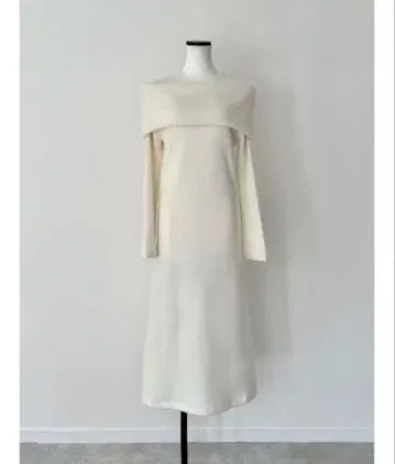 [새상품급] CELON 오프숄더 롱 니트 화이트 원피스