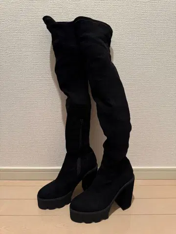 EMODA 스퀘어 핏 니하이 부츠 SorM