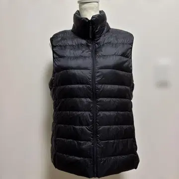 [ 유니클로 ] 블랙 다운 베스트 퀼팅 디자인