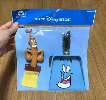 디즈니 리조트 빗자루 & 쓰레받기 세트 지니