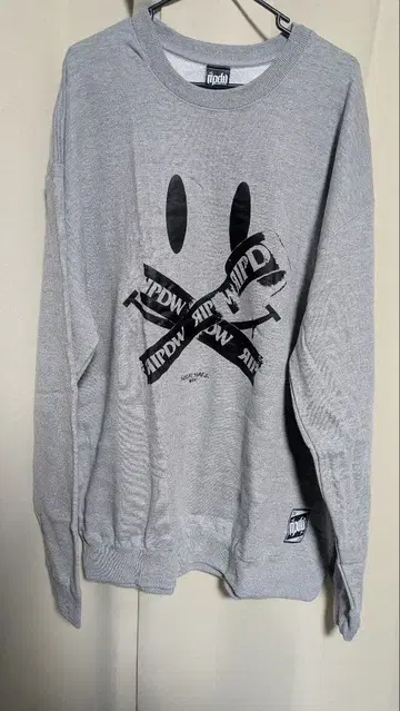 ripdw 그레이 크로스본 맨투맨