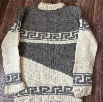 빈티지 그리스제 유로 구제 의류 핸드니트 울 스웨터