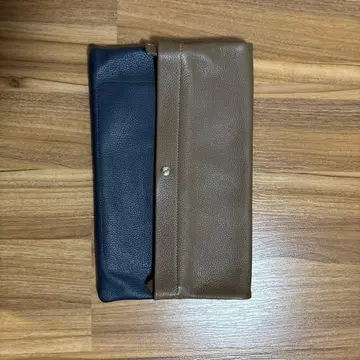 가죽 클러치백 네이비 브라운