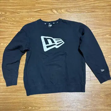 뉴에라 NEW ERA 크루넥 맨투맨