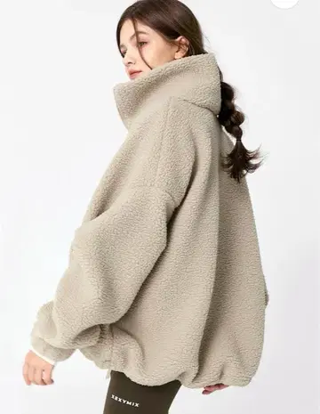 XEXYMIX 쉘파 하이넥 점퍼 스모크 페이지