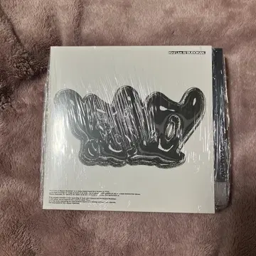 Unspoiled Blu-ray 포함