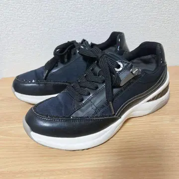 플러스 다이애나 올웨더 스니커즈 사이드 지퍼 S 블랙