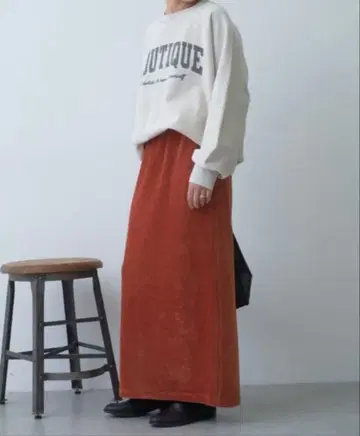 새상품 끈 없는 퓨어세신 스트레치 코르듀로이 스커트