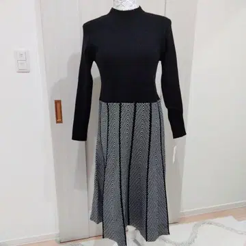 니트 원피스 긴팔 [ 새상품 ]