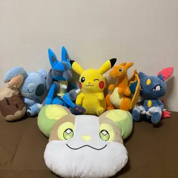 거의 새상품! 포켓몬 봉제 인형 묶음 판매 루카리오 리자몽 피카츄 뉴라