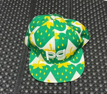 pg 스트로베리 패턴 캡