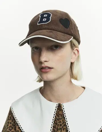 Bibiy. B. CLUB CAP
