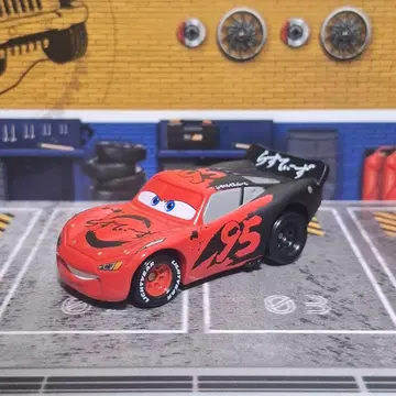 카즈 토미카 라이트닝 맥퀸 디 2024 특별 사양 맥퀸