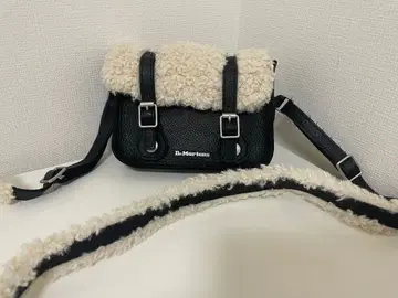 닥터마틴 사첼백 Dr.Martens