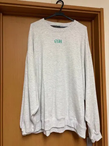 GYDA BUNNY 맨투맨 상의