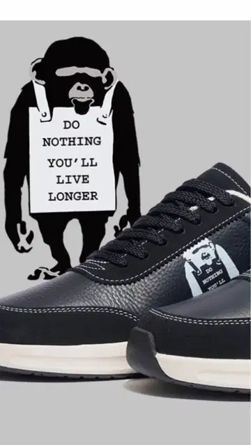 새상품 미사용 SANGACIO 뉴 뱅크시 콜라보 23.5cm