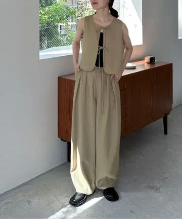 feepur 페퓨르 썸머 트위드 슬랙스 리본 베스트 베이지