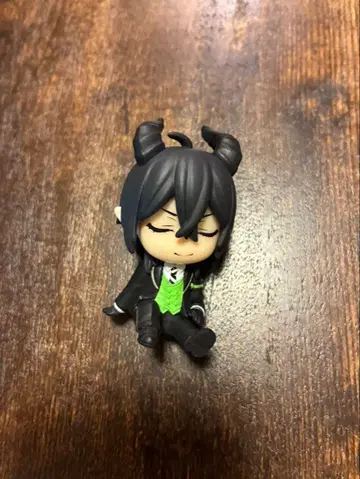 트위스테 마레우스 드라코니아 어깨 쿵 가챠가챠